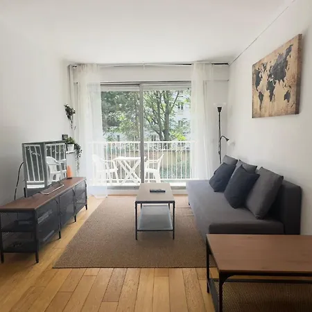 Cosy Two Bedroom Near The Eiffel Tower Daire