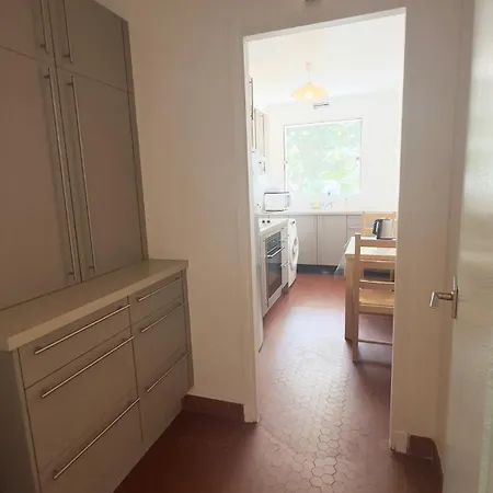 Apartment Cosy Two Bedroom Near The Eiffel Tower